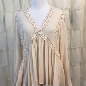 Boho top with crochet details by Poof size M